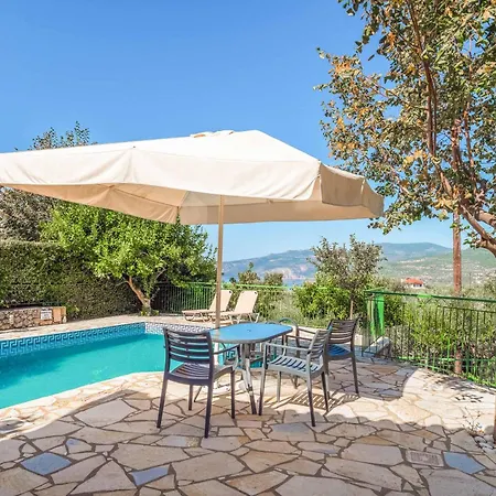 Palataki I Villa Leptíni