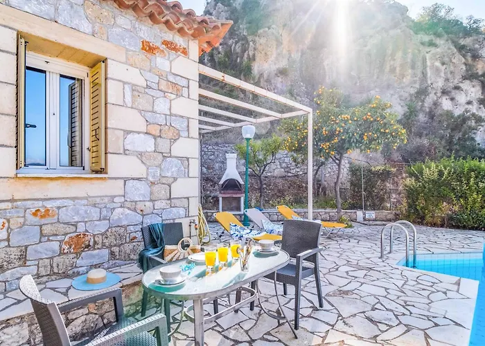 Palataki I Villa Leptíni